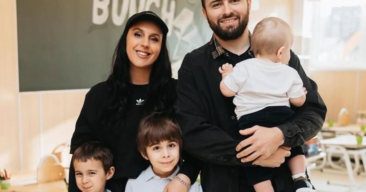 Джамала впервые засветила на фото лицо третьего сына