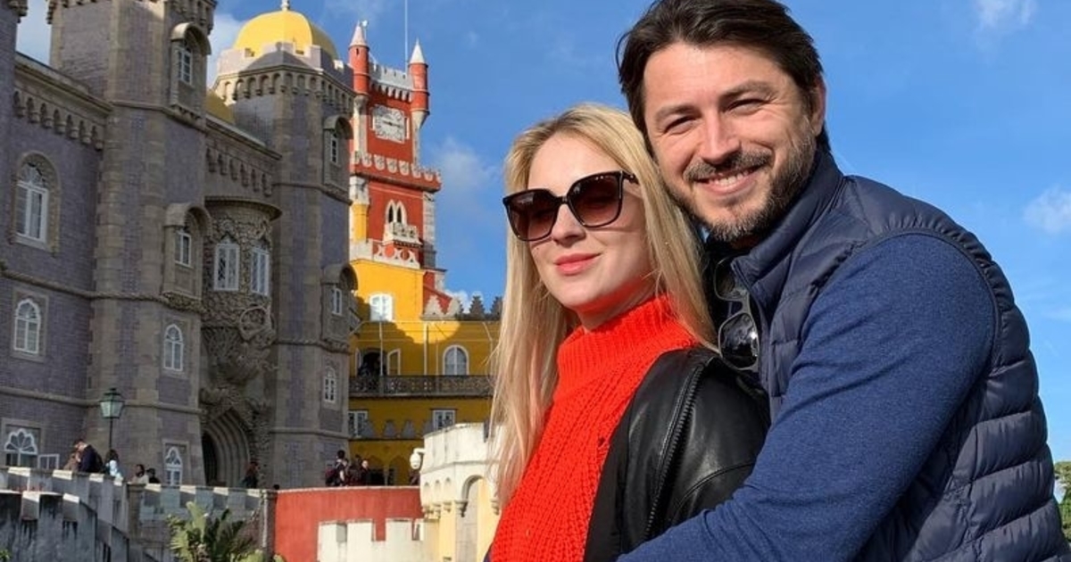 Притула поздравил жену с 41-летием и показал милую открытку от дочерей