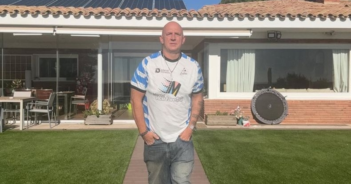 Потап заявил, что перенес сложную операцию, и показал фото из больницы