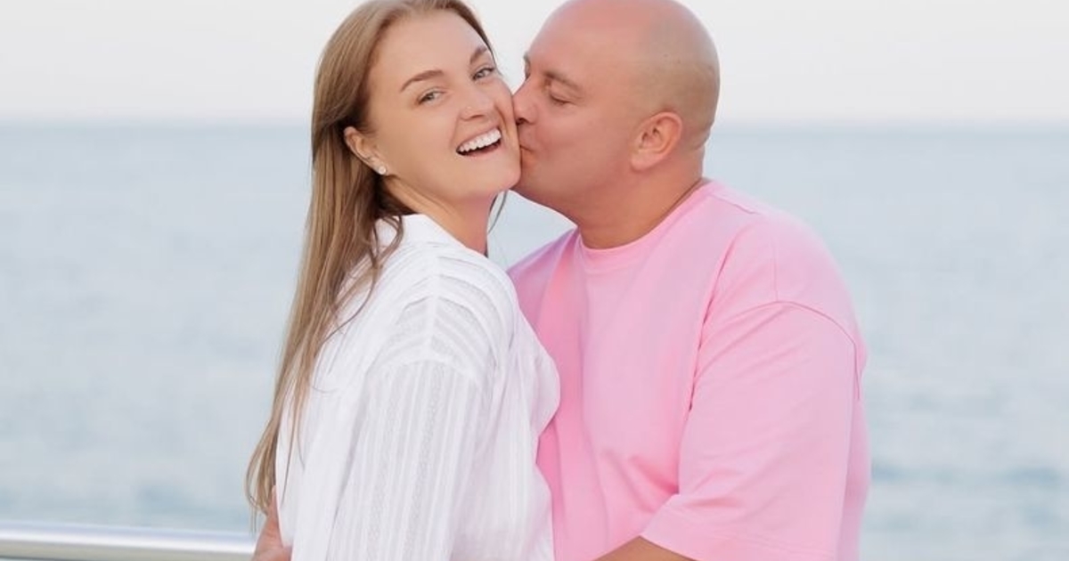 Юрий Ткач впервые ответил на слухи о второй беременности жены