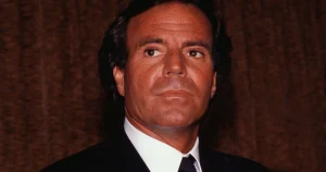 Julio Iglesias At Press Conference