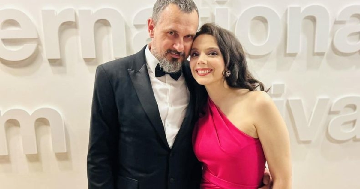 Жена Сенцова показала новые фото сына по случаю его 3-летия