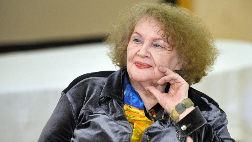 Ліна Костенко Біографія: життєвий шлях, творчість і вплив