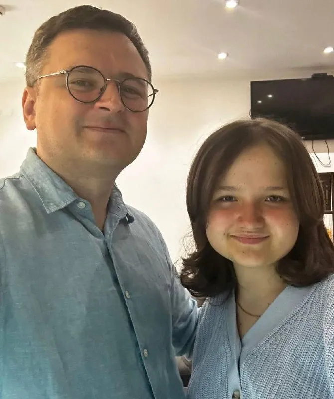 Дмитрий Кулеба Развод: подробности личной жизни и карьеры