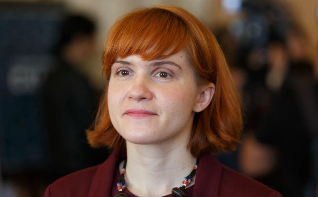 Мар'Яна Безугла Особисте Життя: Біографія, Родина та Професійний Шлях