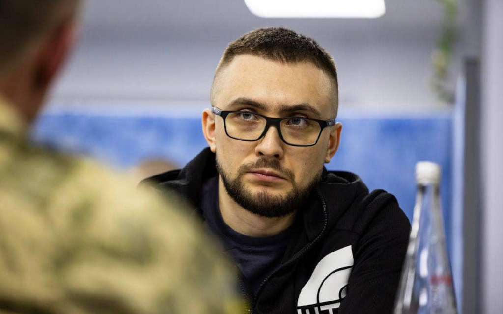 Хто Такий Стерненко: біографія, особисте життя та кар’єра